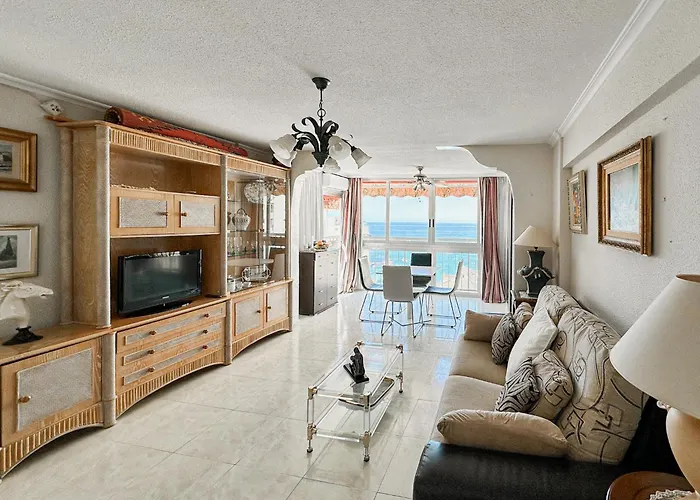 Apartamento Con Vistas Al Mar Y Parking Benidorm