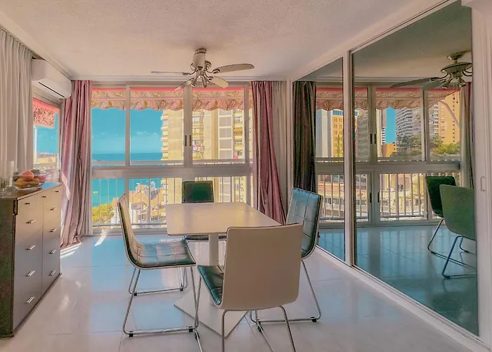 Apartamento Con Vistas Al Mar Y Parking Benidorm